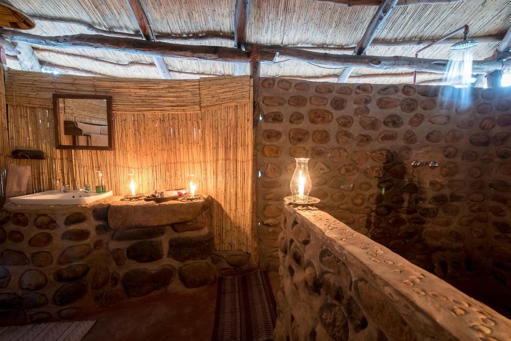Taita Falcon Lodge Mukuni Exterior foto